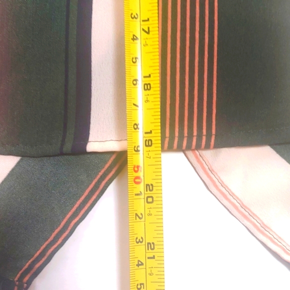 Shein top, vertical stripes army green cream and light dust mauve, size XS - Picture 4 of 8